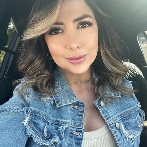 Meet your Posher, Catalina